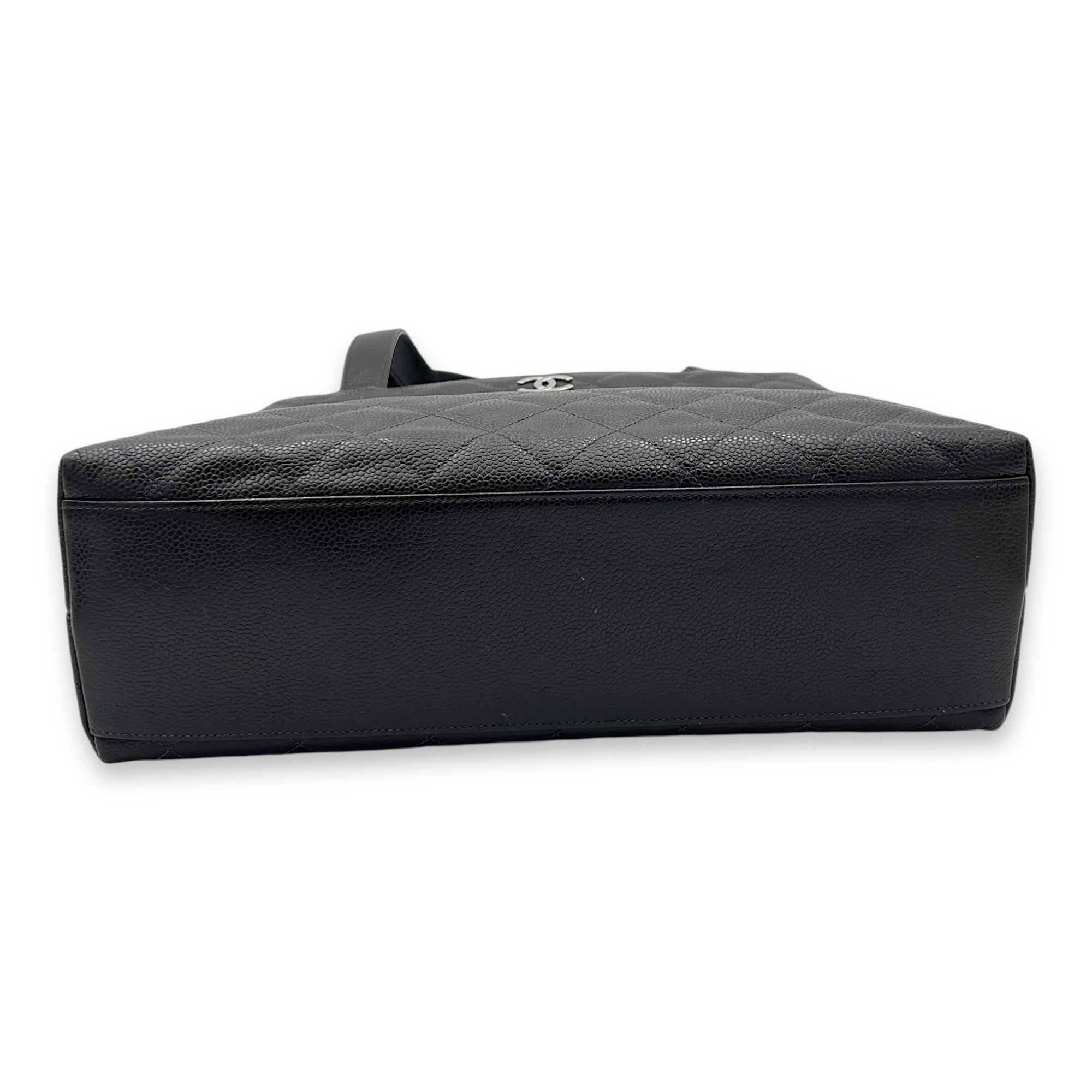 CC Black Tote Bag in Caviar Leather, Silver hardware - Image 6