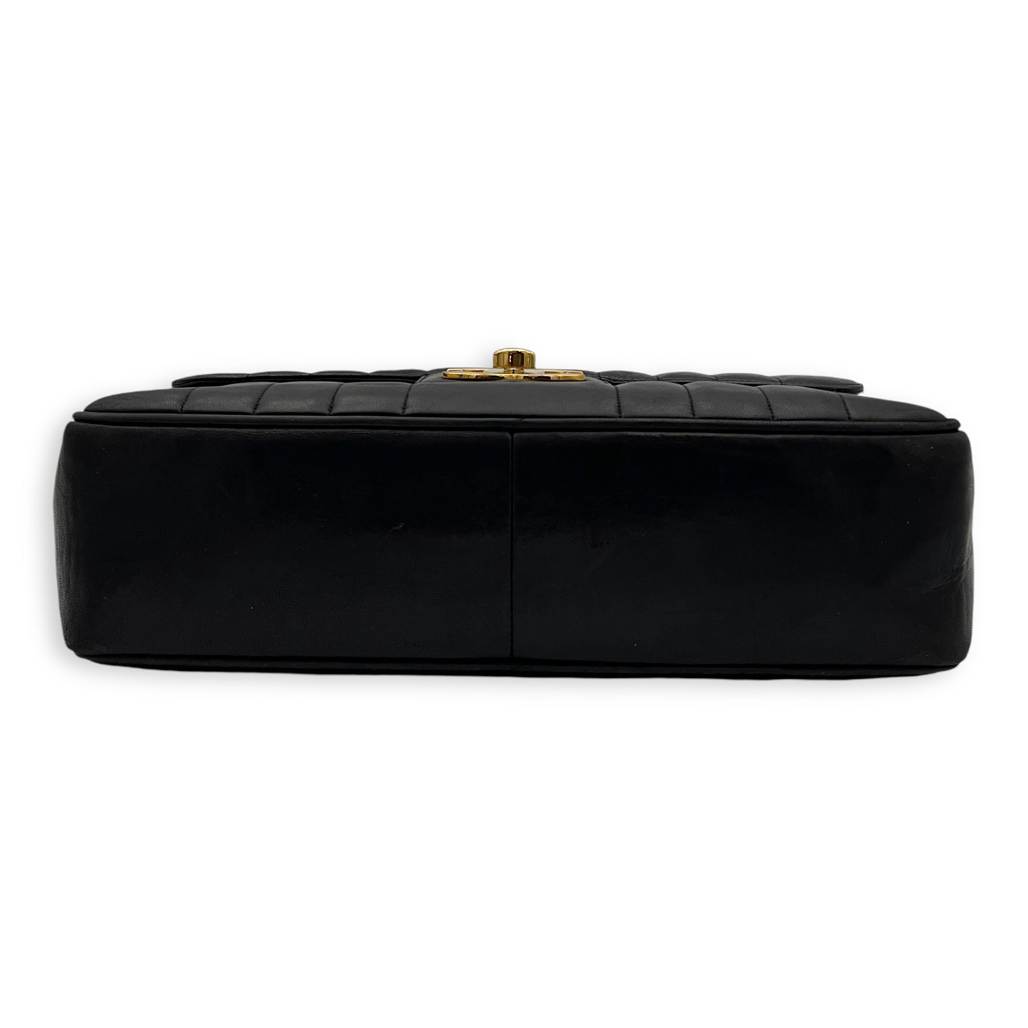 CC Jumbo Vintage Flap Black Shoulder Bag in Lambskin, Gold hardware - Image 6