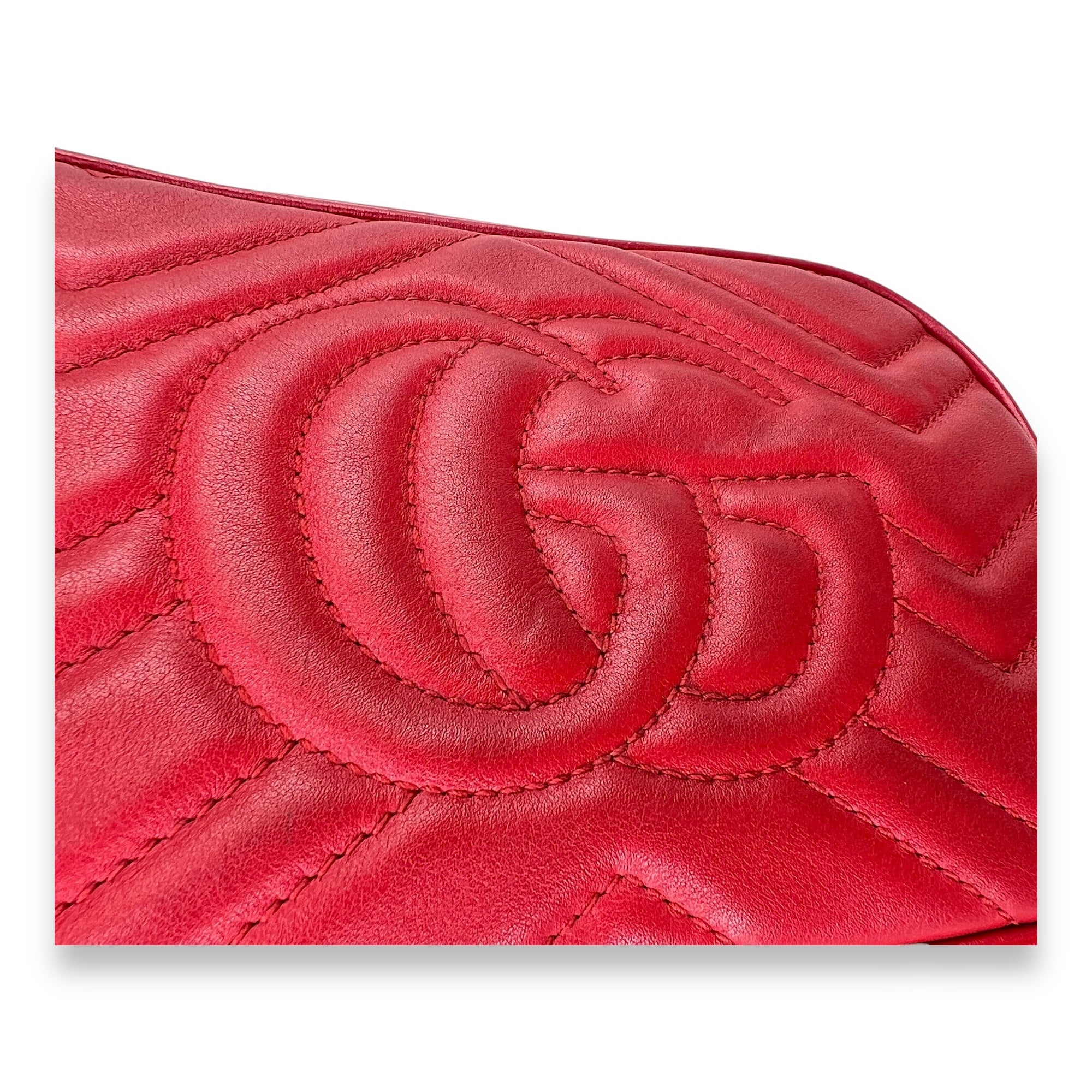 GG Marmont NA Crossbody Bag Red in Calfskin, Gold - Image 10