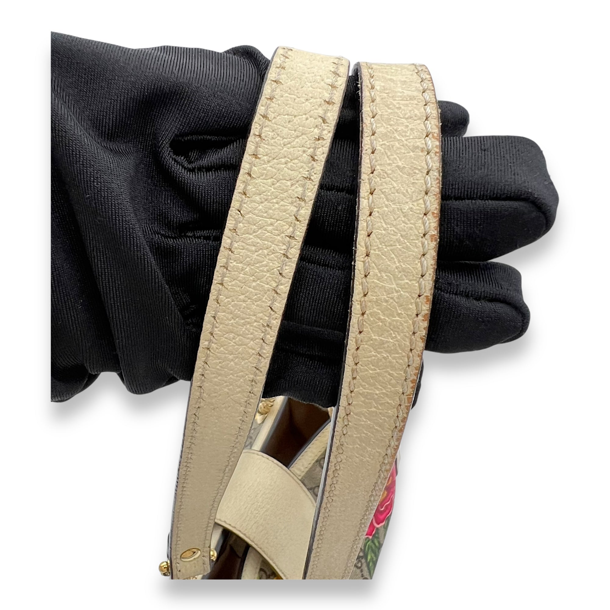 GG Supreme Top Handle Bag Small Beige in Canvas, Gold hardware - Image 9