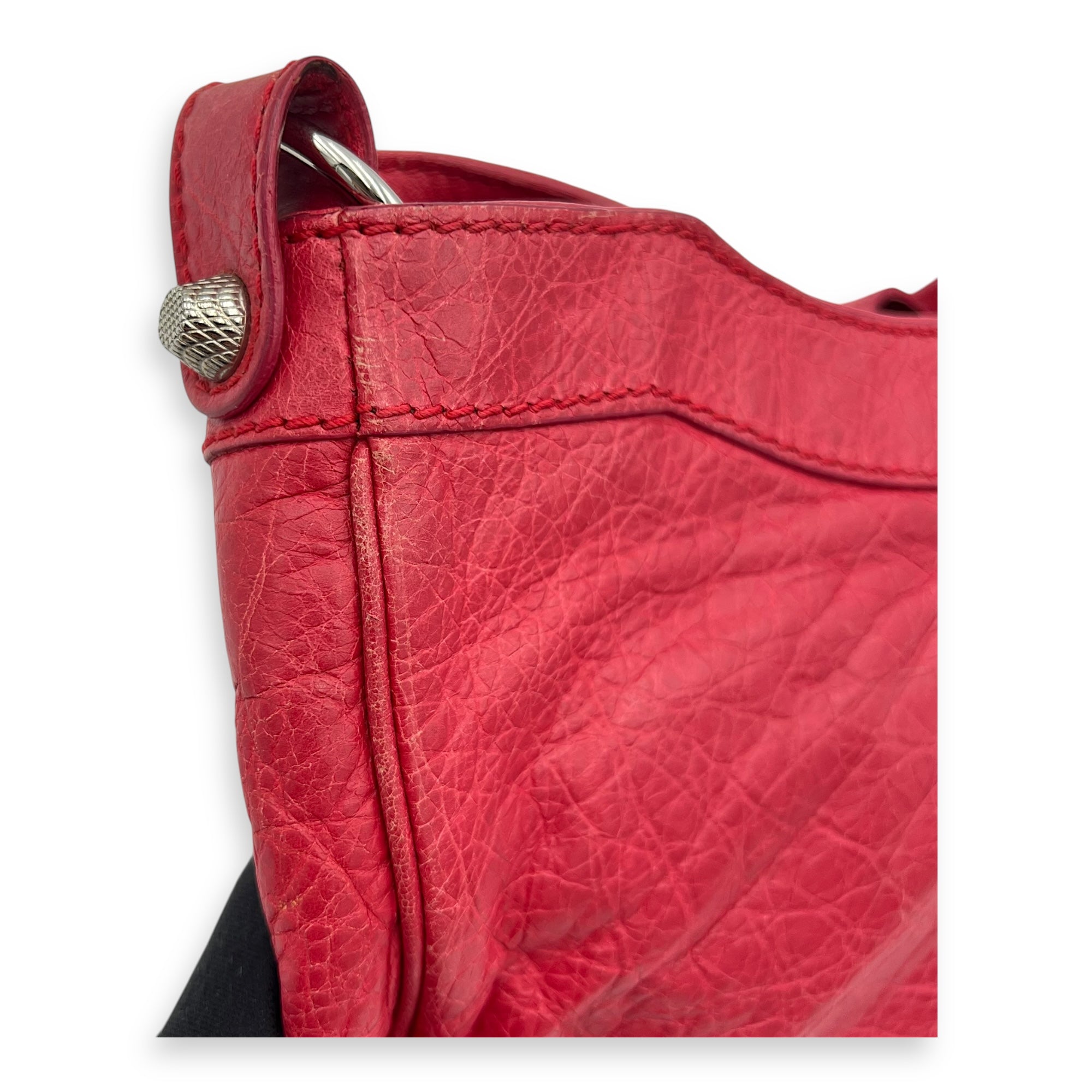 Hip Red Shoulder Bag in Distressed Leather, Silver hardware - Image 13