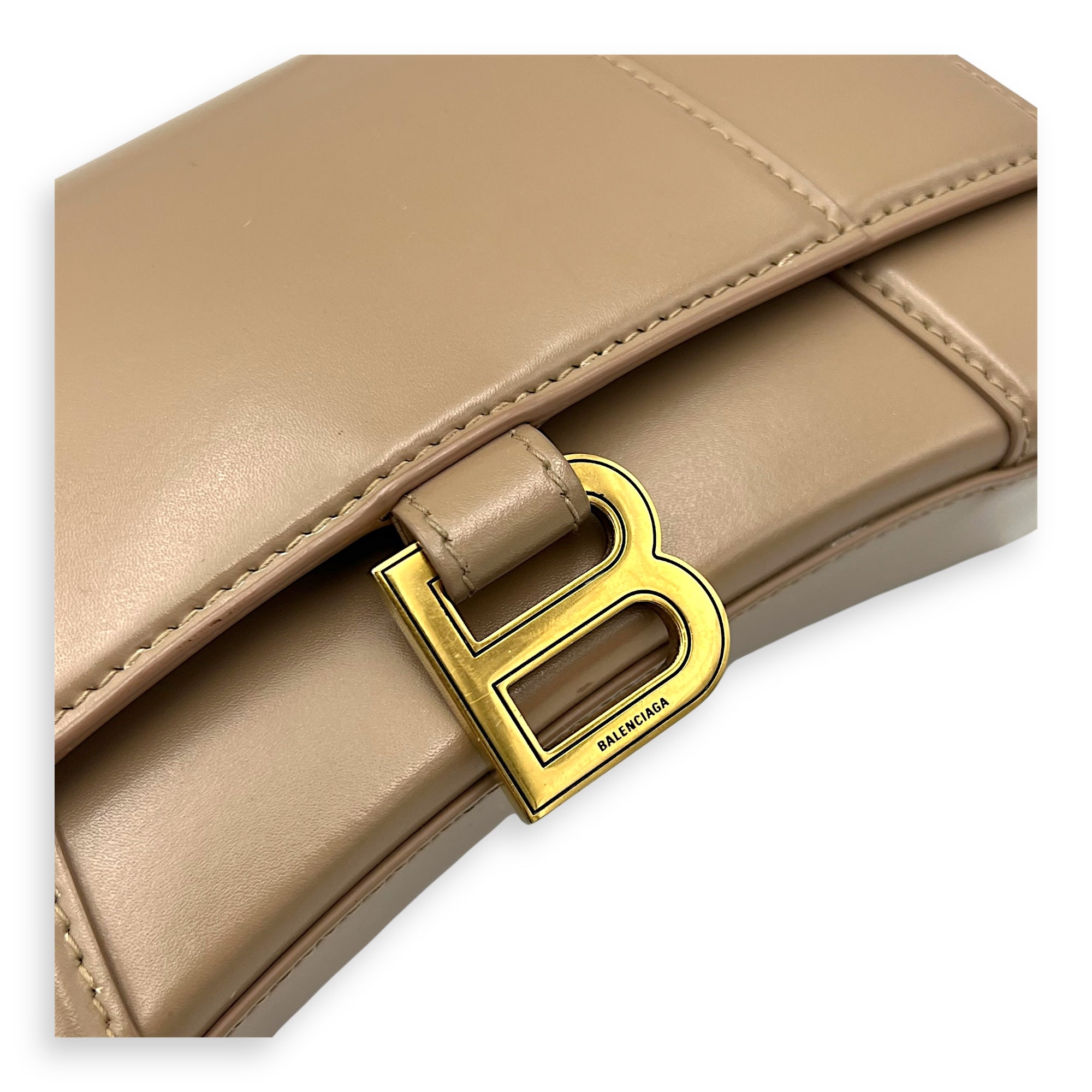 Hourglass Small Beige Top Handle Bag in Calfskin, Gold hardware - Image 7