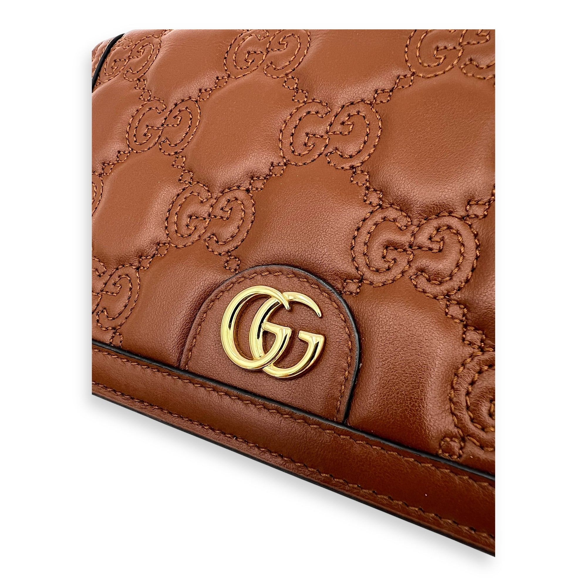 Matelassé Wallet On Chain Brown in Calfskin, Gold hardware - Image 8
