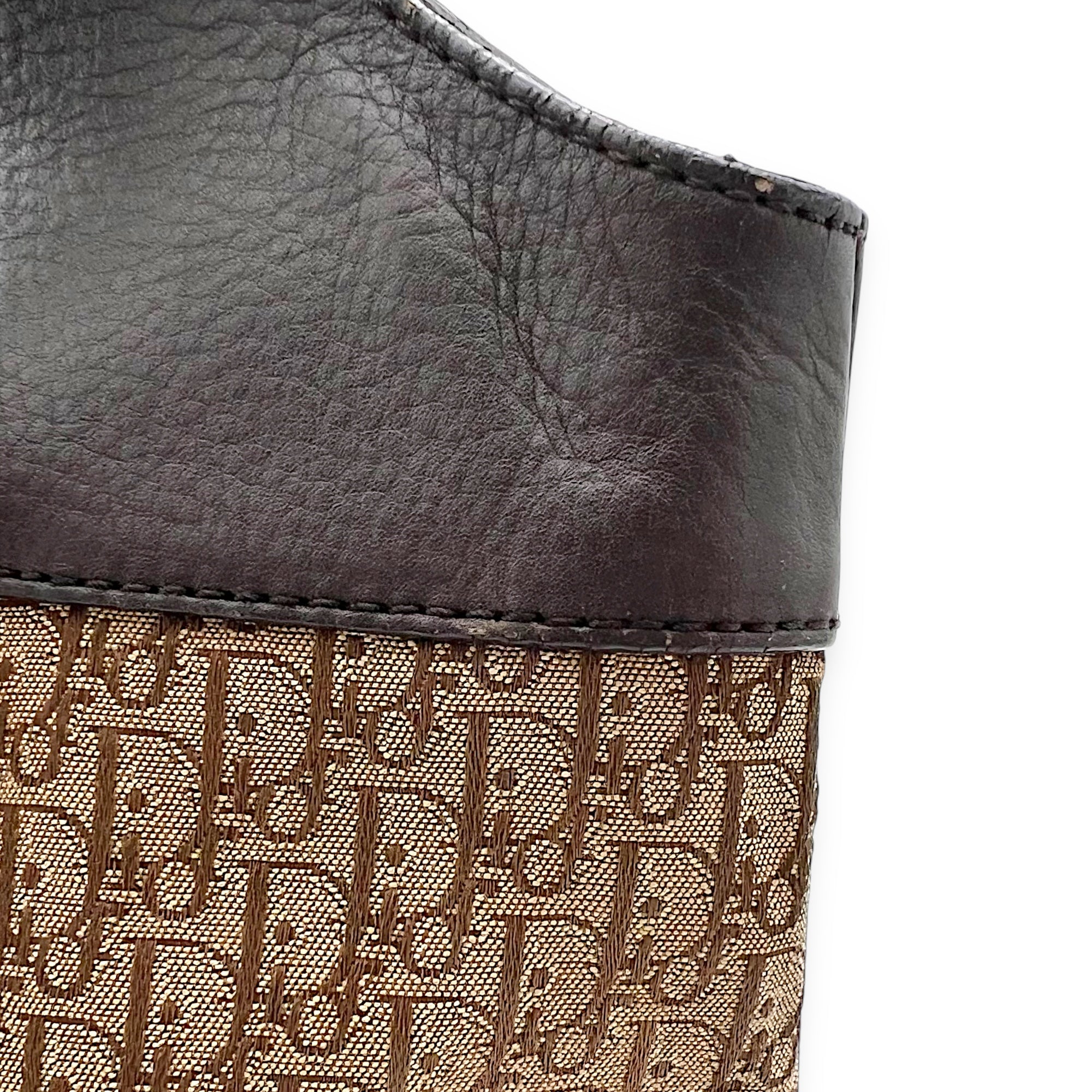 Street Chic Hobo Brown Shoulder Bag in Jacquard, Silver hardware - Image 18