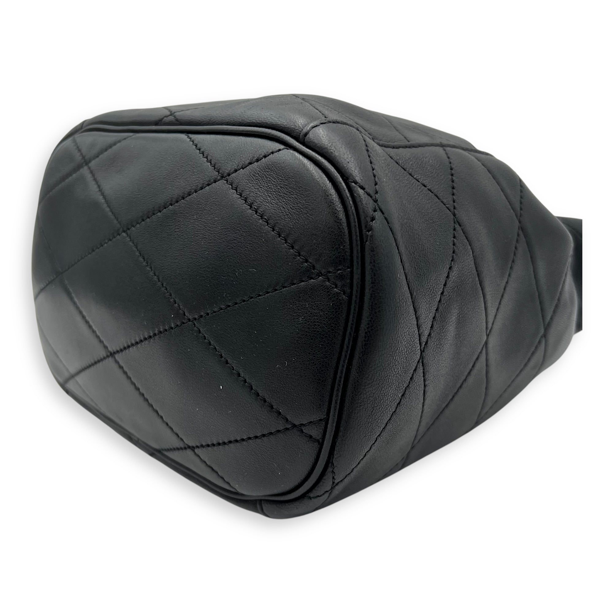 Le Mallion Bucket Bag Black in Lambskin, Gold hardware - Image 9