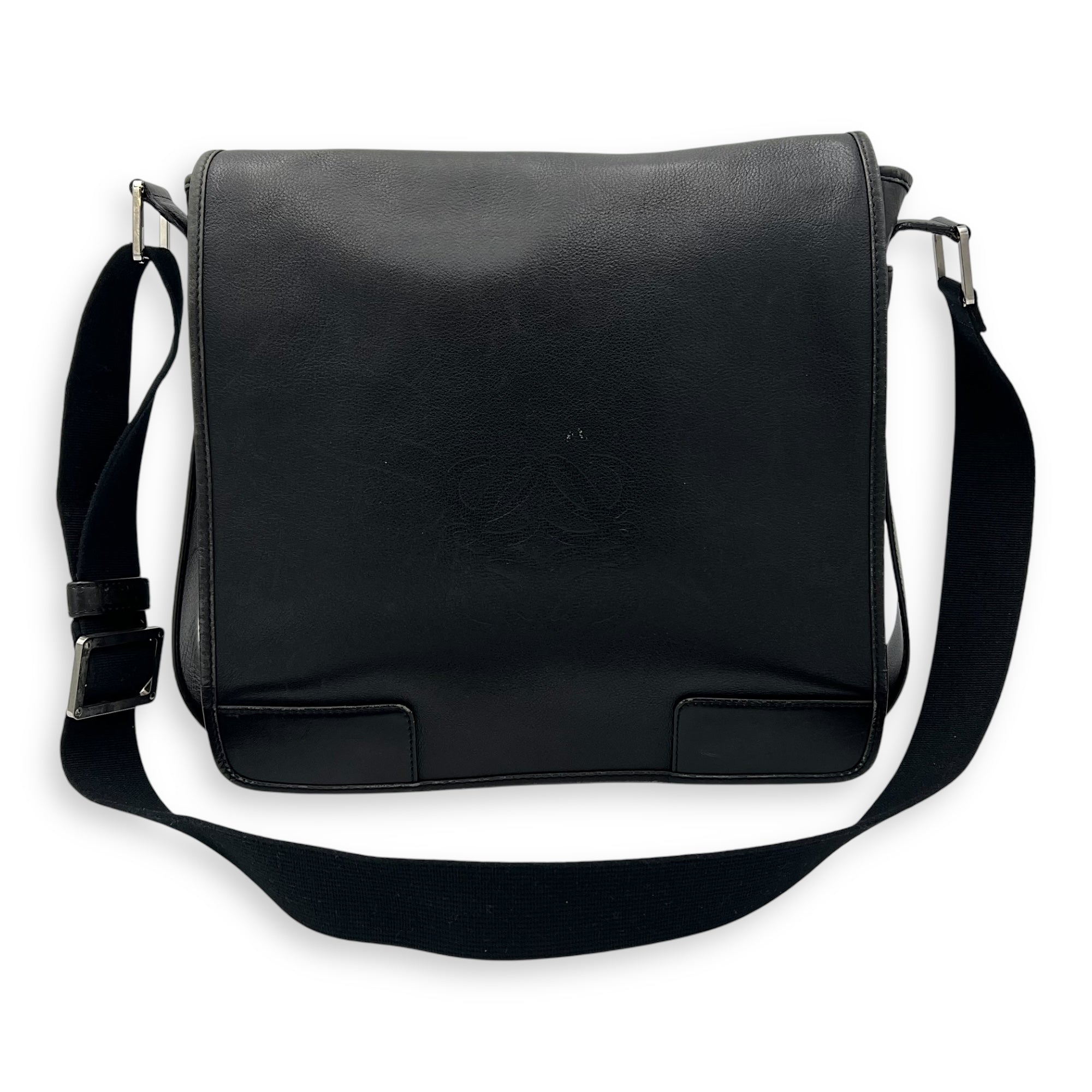 Vintage Crossbody Bag Black in Calfskin, Silver hardware - Image 17